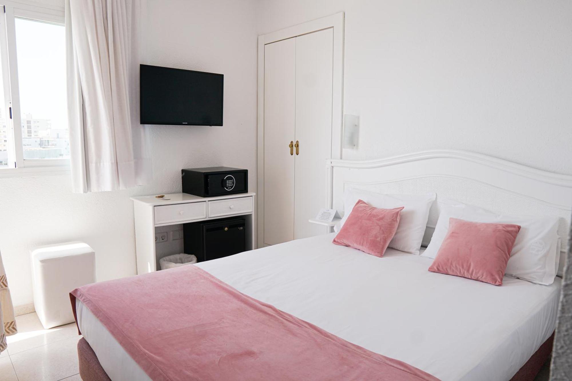 Hotel Aromar Platja d'Aro Oda fotoğraf